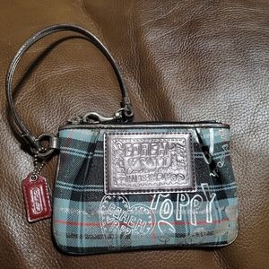 Coach Poppy Wristlet